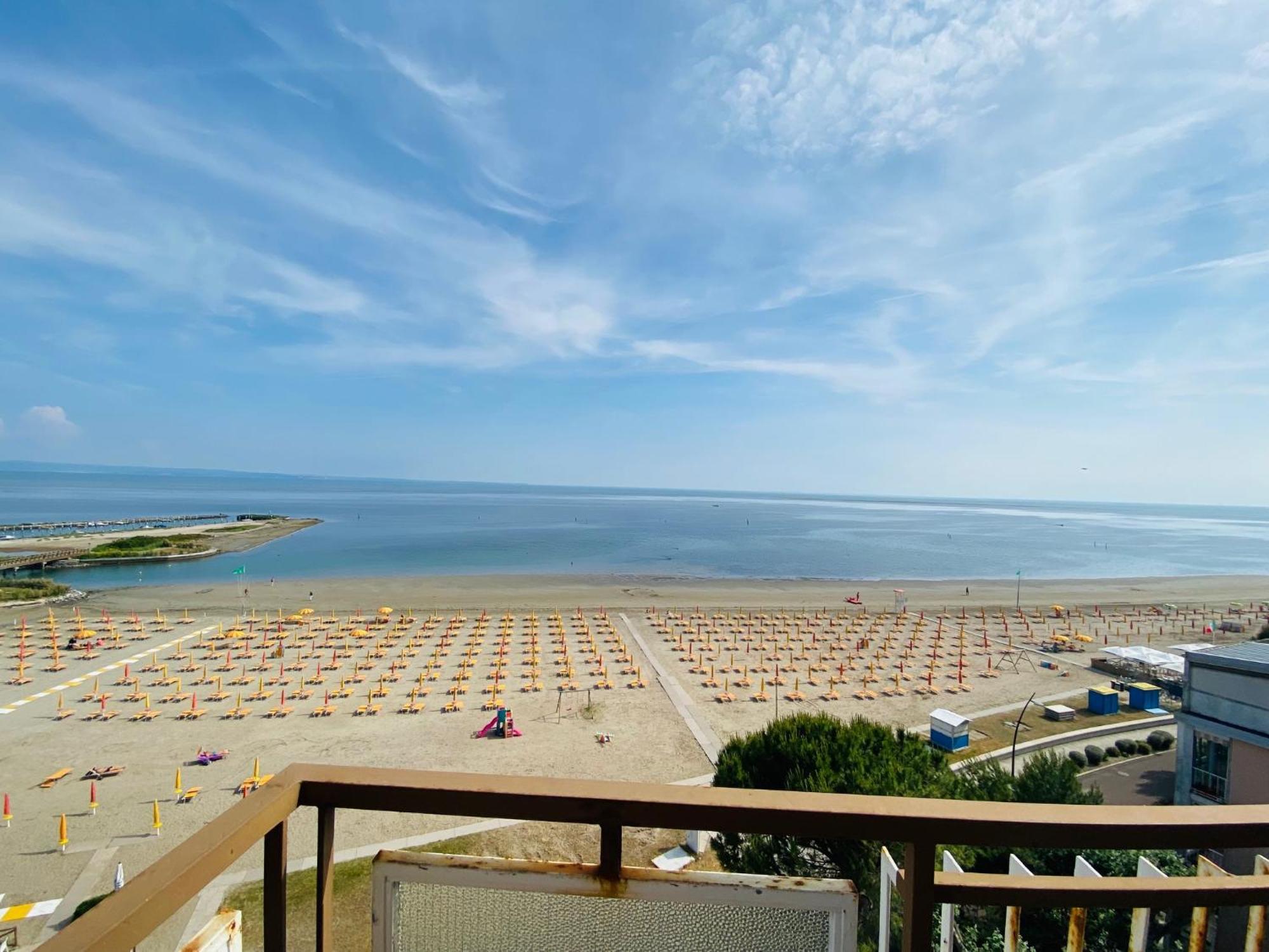 Claudia & Ritz Palace Grado Exterior foto