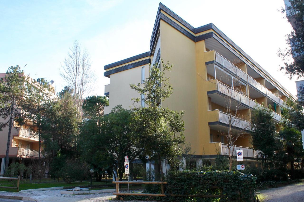 Claudia & Ritz Palace Grado Exterior foto